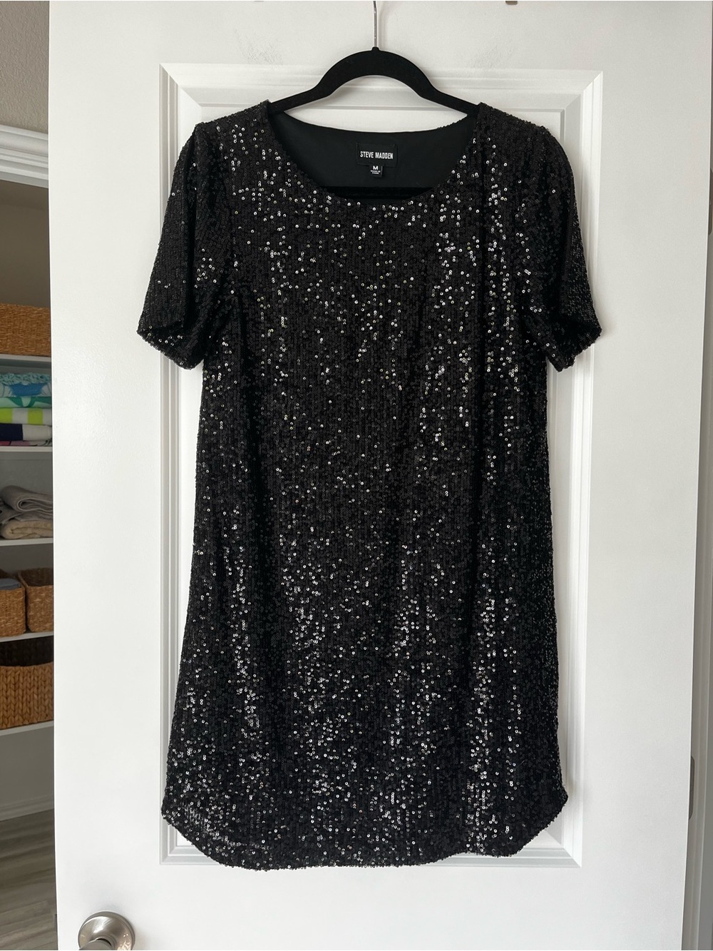 Steve Madden Black Sequin Short Sleeve Shift Dress
